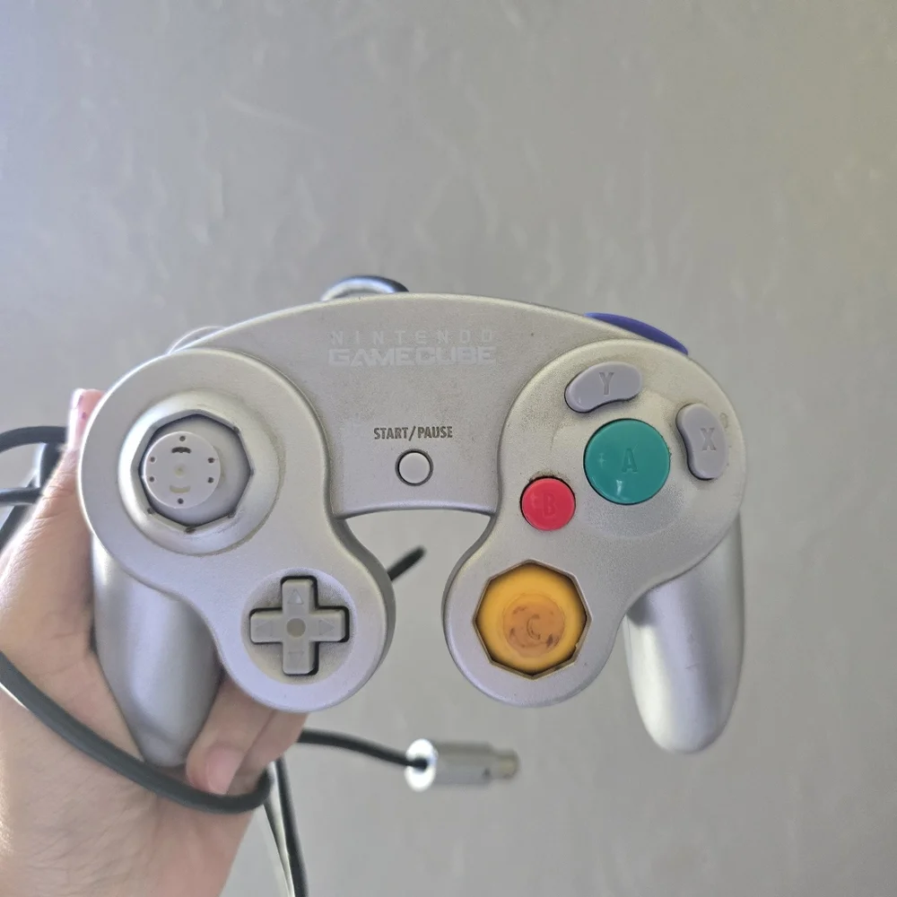 Gamecube Controller Platinum